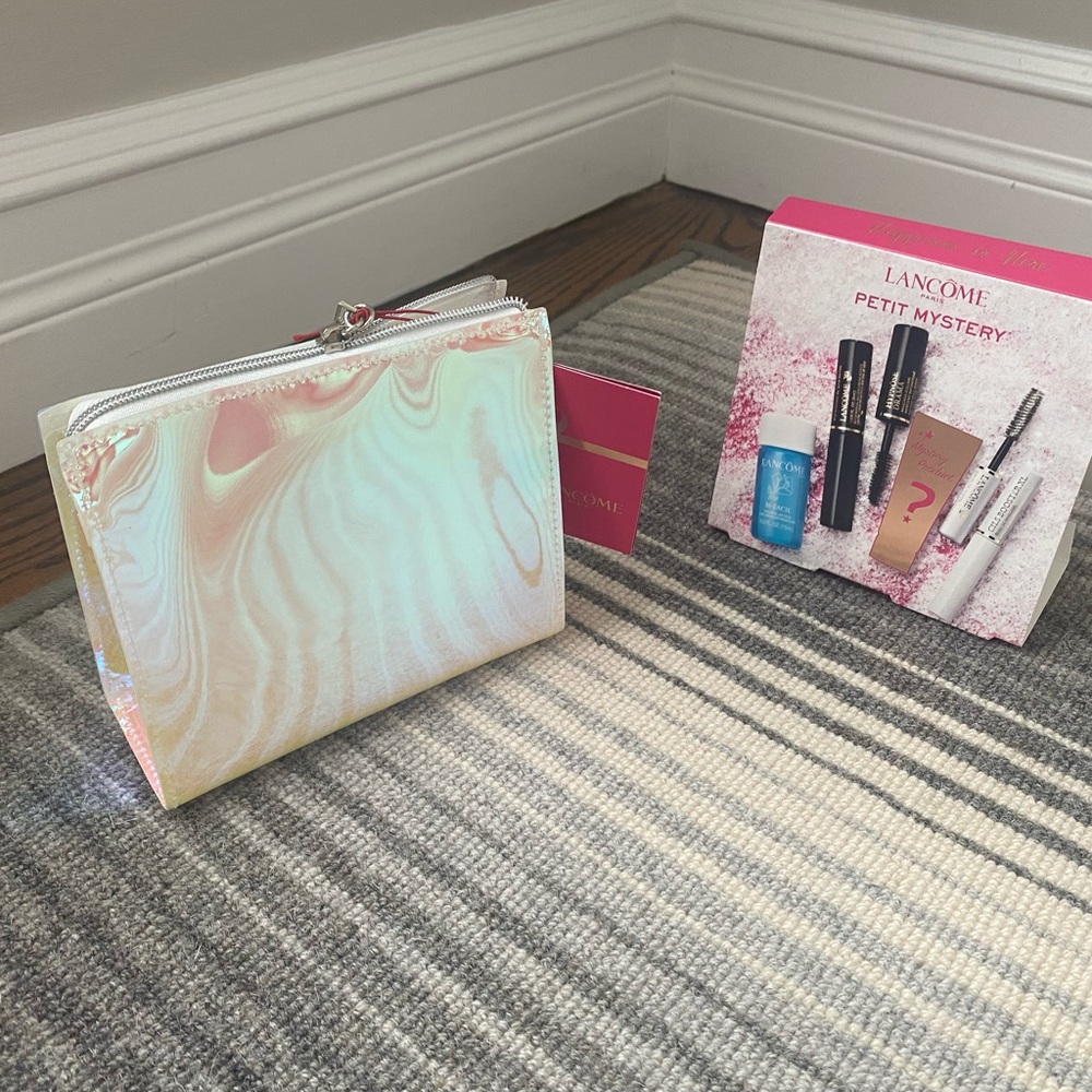 LANCÔME Travel Make Up /Cosmetic Bag with travel products
